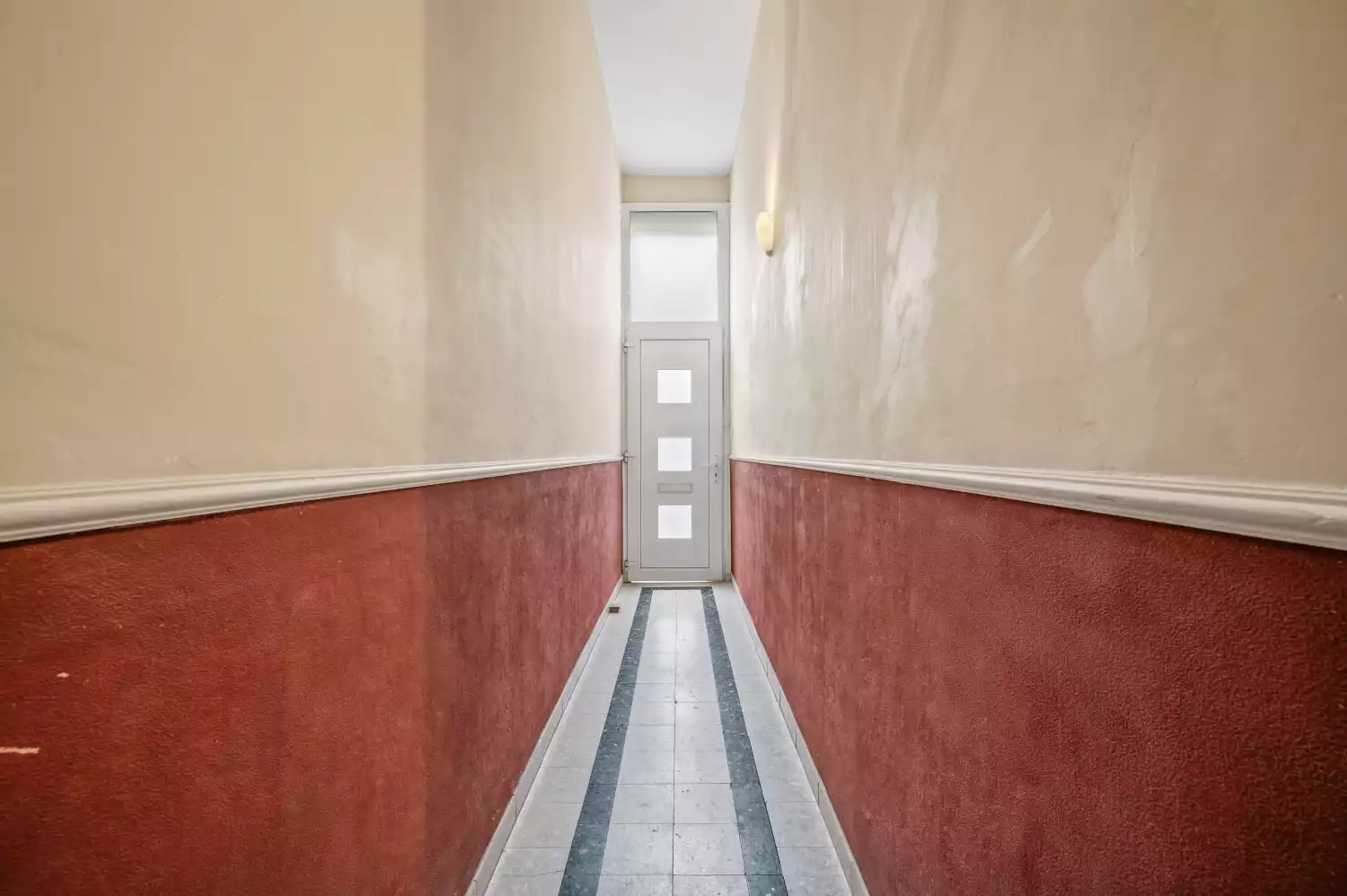 primary-image